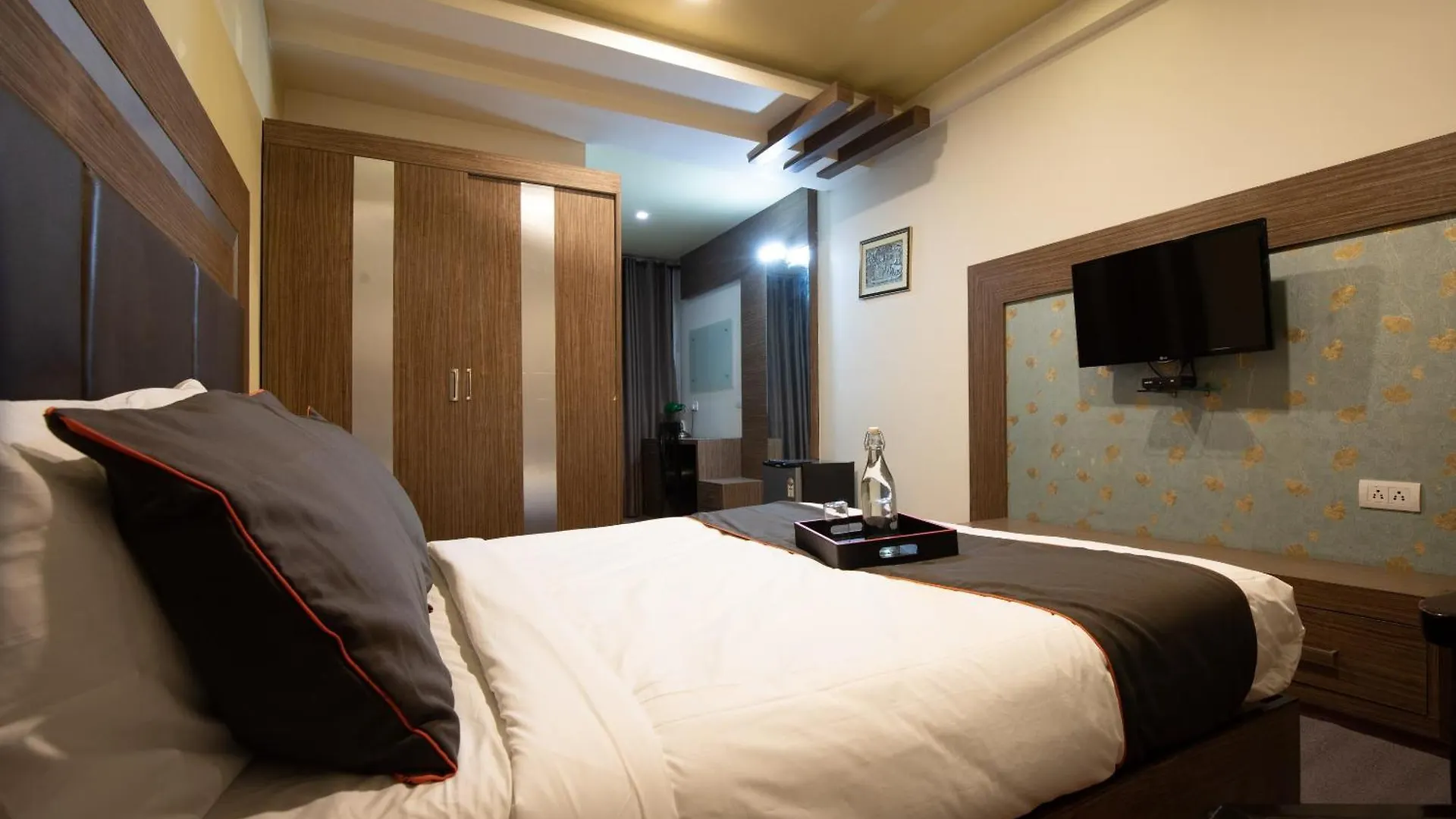** Hotel Collection O 80092 Palace Inn Mysore India